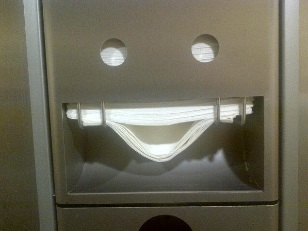 Paper towel holder face